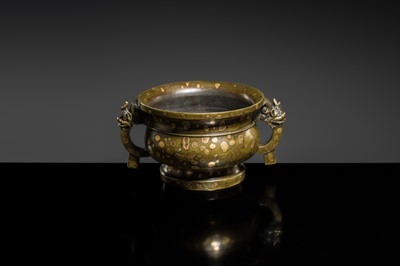 A FINE GOLD-SPLASHED BRONZE CENSER, GUI, 17TH-18TH CENTURY