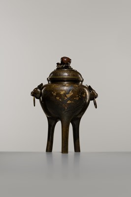 A BRONZE TRIPOD KORO (INCIENSE BURNER) AND COVER
