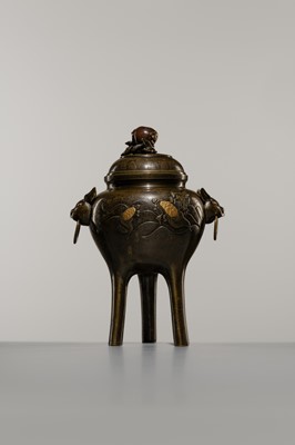 A BRONZE TRIPOD KORO (INCIENSE BURNER) AND COVER