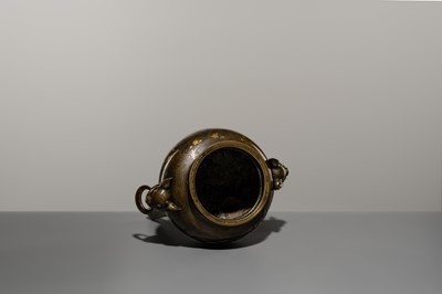 A BRONZE TRIPOD KORO (INCIENSE BURNER) AND COVER