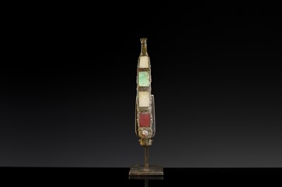 Lot 195 - A JADE, TURQUOISE AND GLASS-INLAID GILT-BRONZE BELT HOOK, HAN DYNASTY