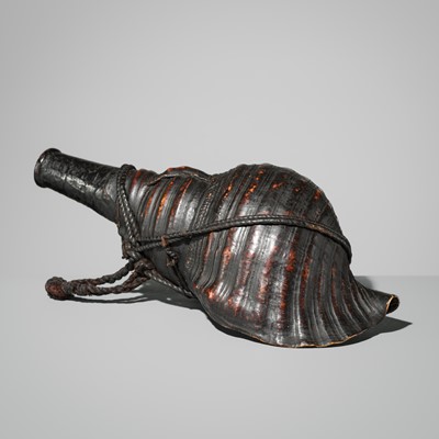 A RARE LACQUERED YAMABUSHI CONCH-SHELL TRUMPET (HORAGAI)