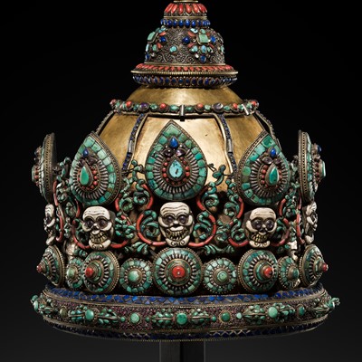 Lot 51 - A RICHLY INLAID GILT COPPER VAJRACHARYA PRIEST’S ORACLE CROWN, NEPAL, LATE 19TH CENTURY