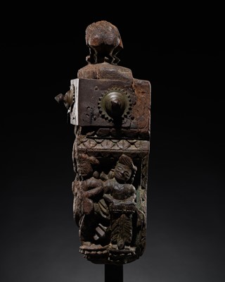Lot 358 - A RARE POLYCHROME WOOD AND IRON CORBAL FROM THE RATHA YATRA FESTIVAL PROCESSION CHARIOT