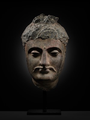 A LARGE GRAY SCHIST HEAD OF BUDDHA SHAKYAMUNI, ANCIENT REGION OF GANDHARA, 1ST-4TH CENTURY