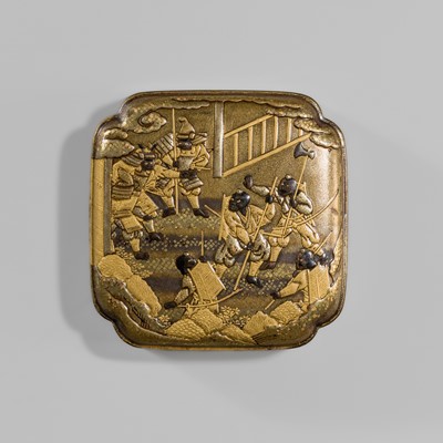 Lot 288 - A FINE LACQUER KOGO (INCENSE BOX) AND COVER DEPICTING YAMABUSHI AND SAMURAI