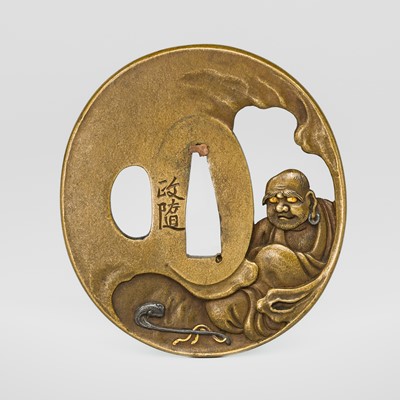 Lot 81 - MASAYUKI: A FINE HAMANO SCHOOL SENTOKU TSUBA DEPICTING DARUMA IN A CAVE
