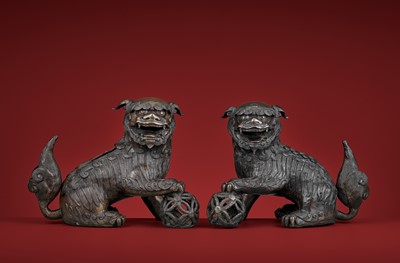 Lot 439 - A PAIR OF MASSIVE ‘BUDDHIST LION’ BRONZE CENSERS, 17TH CENTURY