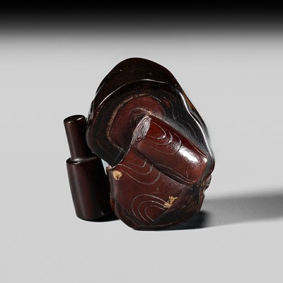 Lot 593 - BAIKO: AN UMIMATSU NETSUKE DEPICTING A WASHERMAN’S BLOCK