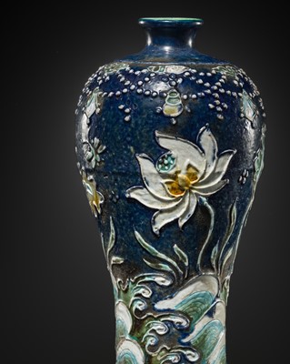 Lot 135 - A RARE AND MAGNIFICENT FAHUA GLAZED ‘LOTUS POND’ VASE, MEIPING, LATE 15TH-EARLY 16TH CENTURY