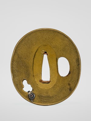 A FINE HAMANO SCHOOL SENTOKU TSUBA DEPICTING SNAILS