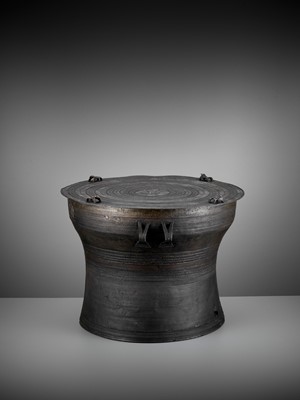 Lot 771 - A MASSIVE BRONZE RAIN DRUM, 19TH CENTURY OR EARLIER