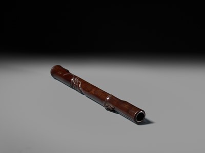 Lot 58 - KOKEI: A RARE AND LARGE WOOD KISERUZUTSU (PIPE CASE) DEPICTING DARUMA