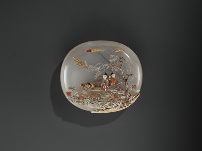 Lot 43 - AN EMBELLISHED ‘PICKING LOTUS’ AGATE BOX, QING DYNASTY