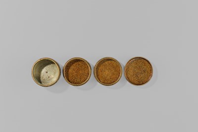 Lot 1565 - A FINE JU-KOGO (TIERED INCENSE BOX) AND COVER WITH A BROCADE DESIGN