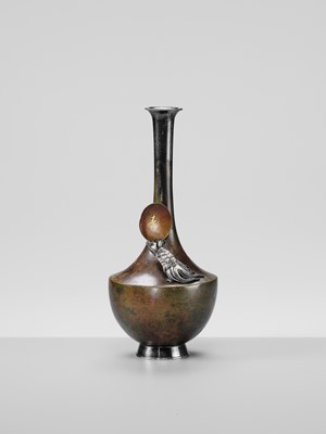 Lot 25 - KANEMITSU: A RARE AND SUPERB ‘MINOGAME AND SAKE’ BRONZE AND SILVER VASE