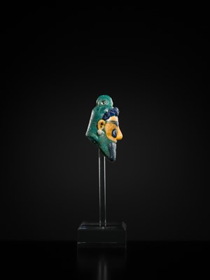 Lot 60 - A CARTHAGINIAN GLASS HEAD PENDANT, CIRCA 5TH-4TH CENTURY BC