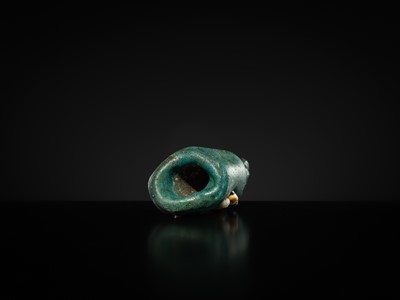 Lot 60 - A CARTHAGINIAN GLASS HEAD PENDANT, CIRCA 5TH-4TH CENTURY BC