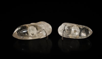 Lot 53 - A PAIR OF GILT AND INCISED ROCK CRYSTAL ‘GEESE’ VESSELS, LIAO DYNASTY
