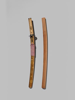 SUKENAGA: A WAKIZASHI IN SUPERB LACQUER ‘KIRI, KATABAMI AND KIKU’ KOSHIRAE, THE BLADE WITH NBTHK TOKUBETSU HOZON TOKEN CERTIFICATE