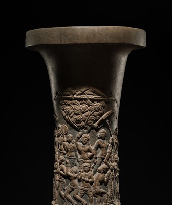 A VERY LARGE AND IMPORTANT CHANDRAKETUGARH POTTERY VESSEL, 2ND-1ST CENTURY BC