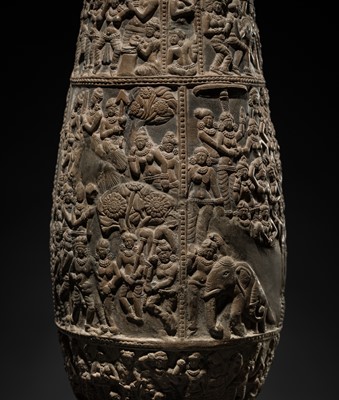 A VERY LARGE AND IMPORTANT CHANDRAKETUGARH POTTERY VESSEL, 2ND-1ST CENTURY BC