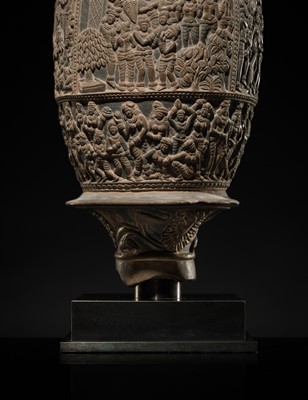 A VERY LARGE AND IMPORTANT CHANDRAKETUGARH POTTERY VESSEL, 2ND-1ST CENTURY BC