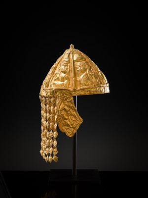 Lot 185 - AN EXCEPTIONAL AND EXTREMELY RARE 23K GOLD RITUAL HELMET, WESTERN EURASIAN STEPPE, POSSIBLY HELLENISTIC OR SCYTHIAN IN THE FIRST MILLENNIUM BC