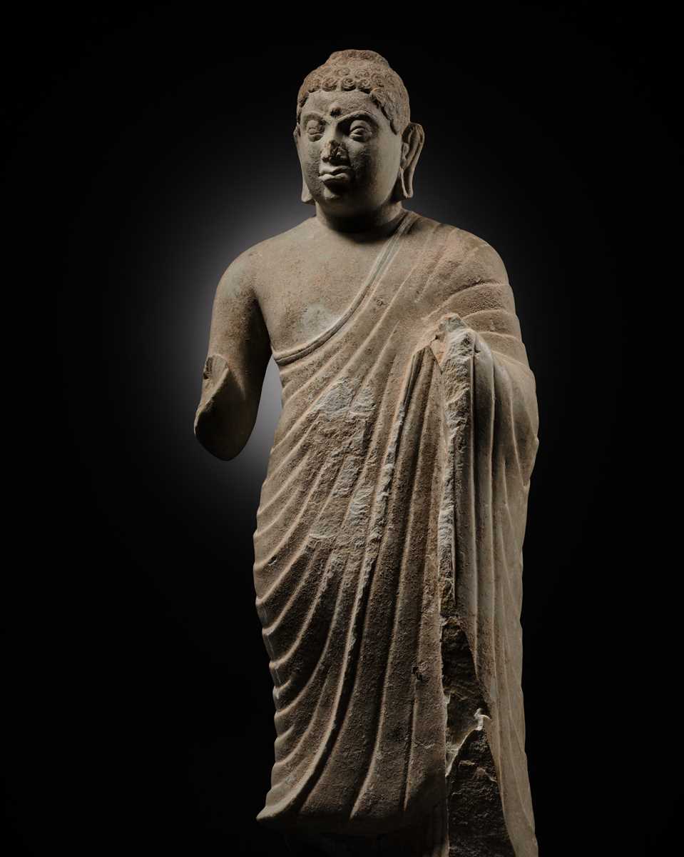 Lot 99 - AN EXCEEDINGLY RARE AND EXCEPTIONAL LIMESTONE FIGURE OF BUDDHA, AMARAVATI, ANDHRA PRADESH, IKSHVAKU DYNASTY, 225-325 CE