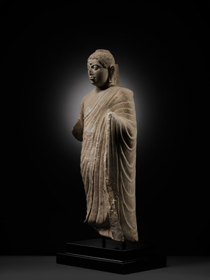 Lot 99 - AN EXCEEDINGLY RARE AND EXCEPTIONAL LIMESTONE FIGURE OF BUDDHA, AMARAVATI, ANDHRA PRADESH, IKSHVAKU DYNASTY, 225-325 CE