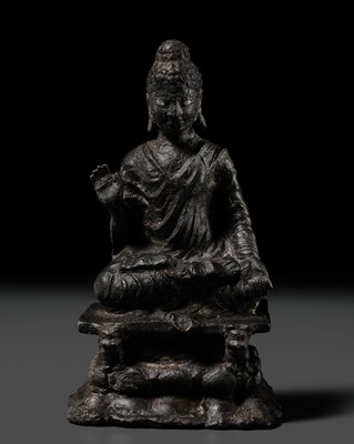 Lot 295 - AN IMPORTANT SILVER-INLAID BRONZE FIGURE OF BUDDHA SHAKYAMUNI, GANDHARA, 6TH-7TH CENTURY