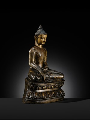 Lot 11 - AN IMPORTANT PARCEL-GILT COPPER ALLOY FIGURE OF BUDDHA SHAKYAMUNI, TIBET, 13TH-14TH CENTURY