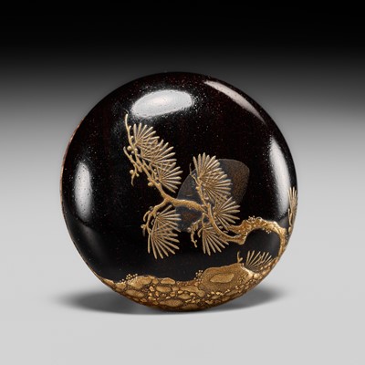 Lot 352 - YUTOKUSAI: A FINE LACQUER MANJU NETSUKE DEPICTING A PINE TREE AND MOON
