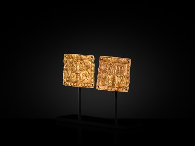 Lot 94 - A PAIR OF SCYTHIAN GOLD ‘WINGED GRIFFINS’ PLAQUES, CIRCA 5TH CENTURY BC