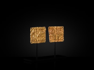 Lot 94 - A PAIR OF SCYTHIAN GOLD ‘WINGED GRIFFINS’ PLAQUES, CIRCA 5TH CENTURY BC