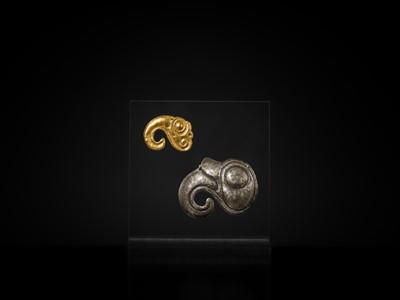 Lot 89 - TWO BIRD HEAD APPLIQUÉS, ONE GOLD AND ONE SILVER, SCYTHIAN, 4TH CENTURY BC