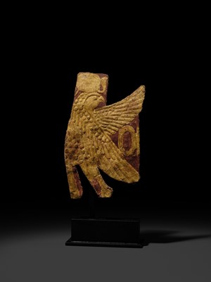Lot 17 - A GILT MUMMY CASING FRAGMENT DEPICTING A FALCON, LATE PERIOD-PTOLEMAIC ERA