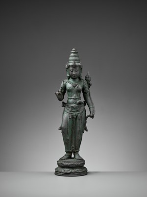 Lot 713 - A JAVANESE BRONZE FIGURE OF AVALOKITESHVARA, 9TH-10TH CENTURY