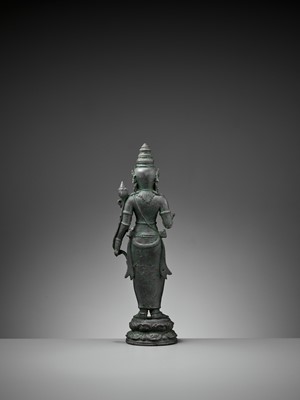 Lot 713 - A JAVANESE BRONZE FIGURE OF AVALOKITESHVARA, 9TH-10TH CENTURY
