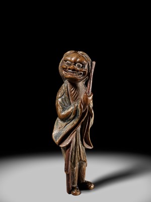 Lot 88 - A POWERFUL SAISHIKI NETSUKE OF SOZUKA BABA AS GAMA SENNIN, STYLE OF YOSHIMURA SHUZAN