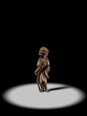 Lot 88 - A POWERFUL SAISHIKI NETSUKE OF SOZUKA BABA AS GAMA SENNIN, STYLE OF YOSHIMURA SHUZAN