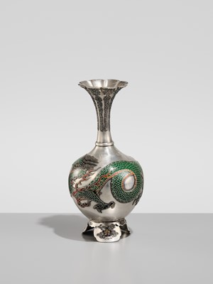 Lot 24 - UJITADA: A SUPERB CLOISONNÉ ENAMEL APPLIED SILVER ‘DRAGON’ VASE