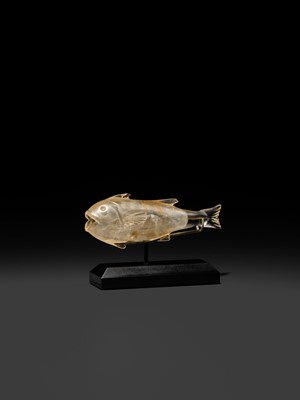 Lot 81 - A SUPERB ROMAN ROCK CRYSTAL ‘FISH’ FLASK, CIRCA 1ST CENTURY AD