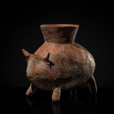 Lot 43 - A RARE ‘BUFFALO’ TERRACOTTA VESSEL, BAN CHIANG CULTURE, THAILAND, 500 BC