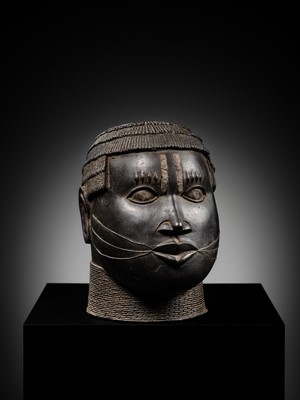Lot 70 - AN IRON-INLAID BRONZE TROPHY HEAD, EDO PEOPLES, 18TH-19TH CENTURY