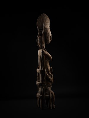 Lot 77 - AN IMPORTANT AND LARGE (192 CM) CARVED WOOD ‘MOTHER AND CHILD’ GROUP, BAMANA CULTURE, MALI, 19TH CENTURY OR EARLIER