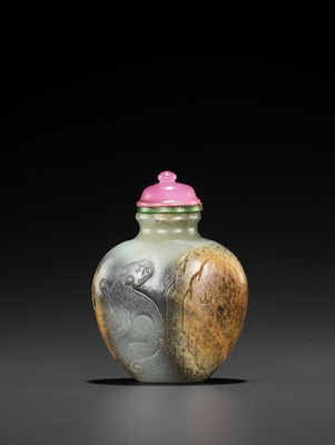 Lot 346 - AN INSCRIBED WHITE, GRAY AND RUSSET JADEITE ‘TIGER’ SNUFF BOTTLE, SIGNATURE OF WANG HENG (1817-1882)