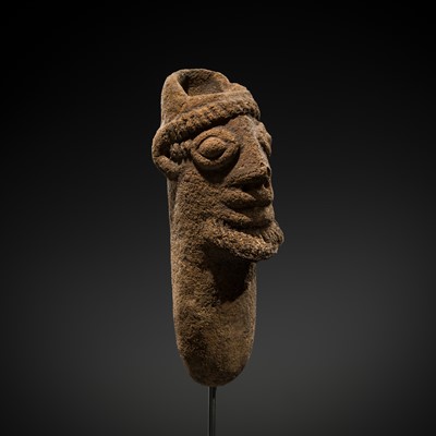 Lot 88 - A TERRACOTTA HEAD-FORM BURIAL MARKER, NORTHERN GHANA, KOMALAND, 13TH-18TH CENTURY