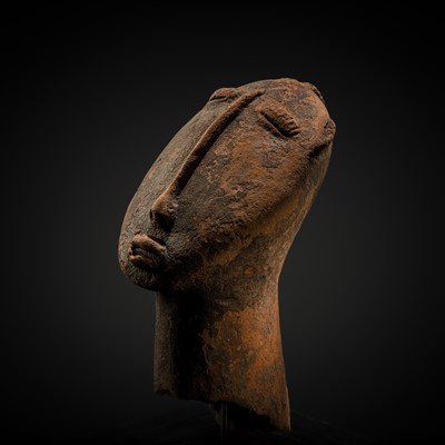 Lot 84 - A TERRACOTTA MEMORIAL HEAD, BURA CULTURE, NIGER, 3RD-11TH CENTURY