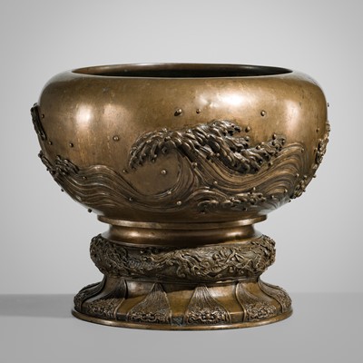 Lot 26 - NOGAWA: A BRONZE KORO WITH DRAGON AND WAVES